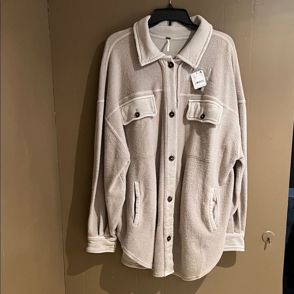 Free People Ruby Fleece Shacket in Stone NWT Sz L